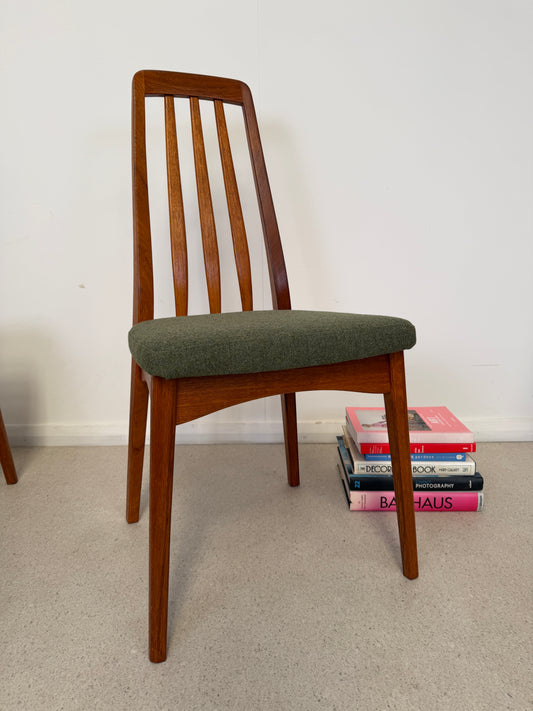VINTAGE SVEGARDS SWEDISH DINING CHAIRS X 4