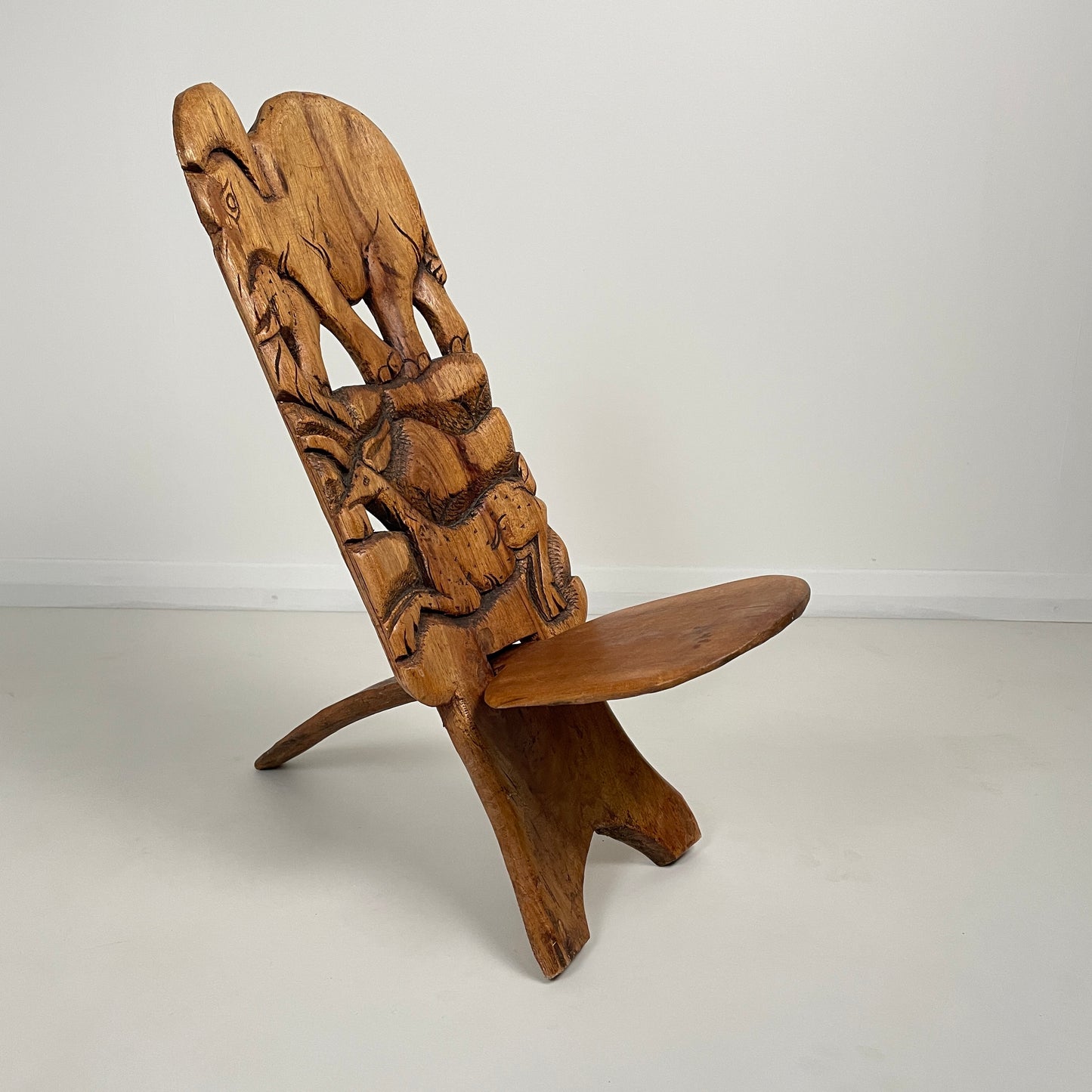 DECORATIVE AFRICAN CARVED TRIBAL BIRTHING STOOL