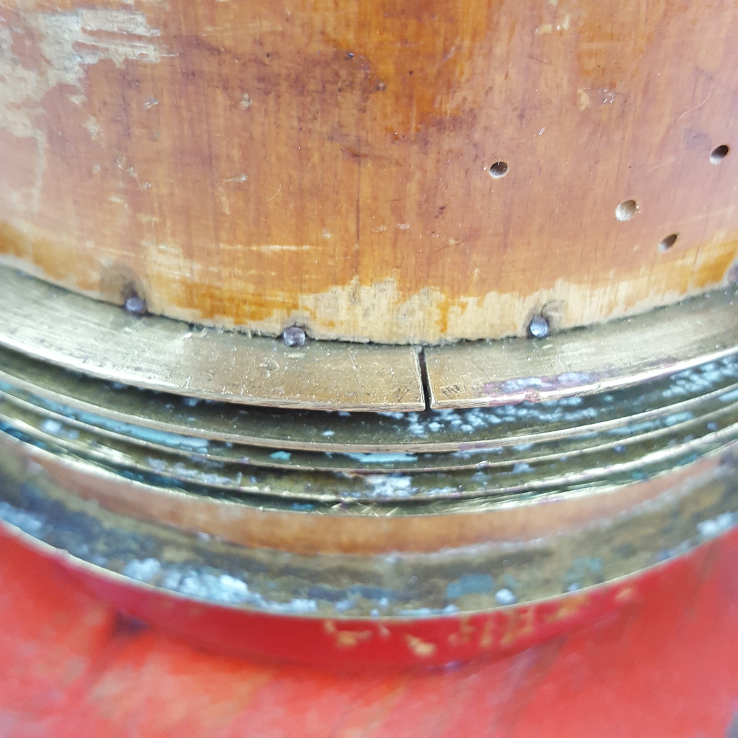 BESPOKE VINTAGE WALLPAPER PRINTING ROLLER LAMP