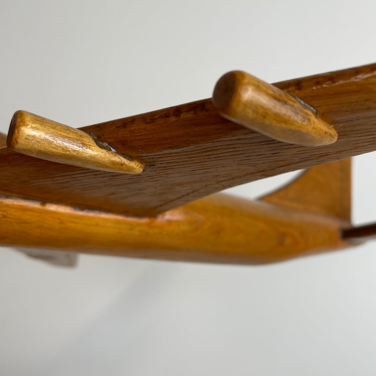 VINTAGE WOODEN CARVED AEROPLANE