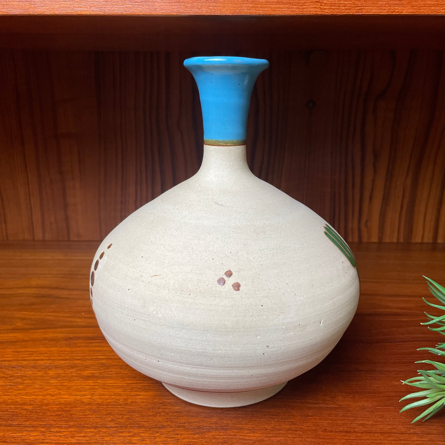 VINTAGE MEXICAN FOLK ART - VASES/VESSELS