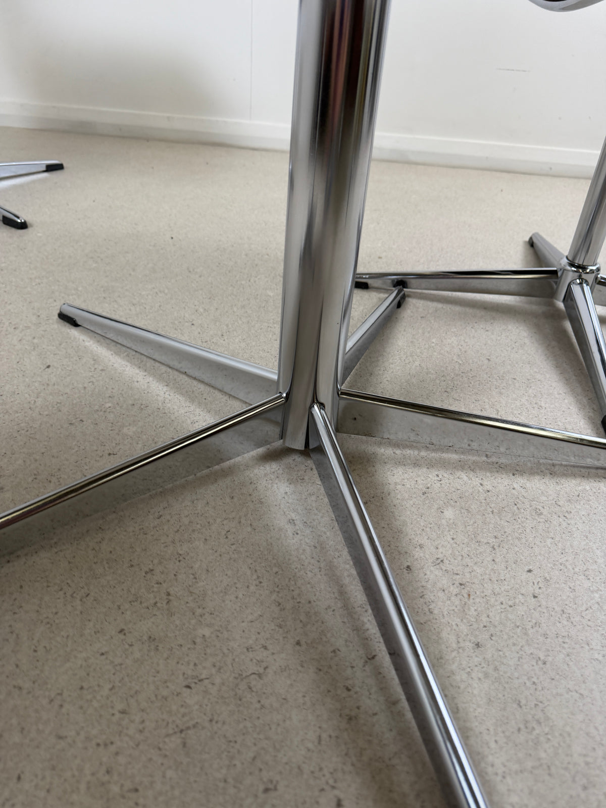 1970s RETRO GLASS DINING TABLE