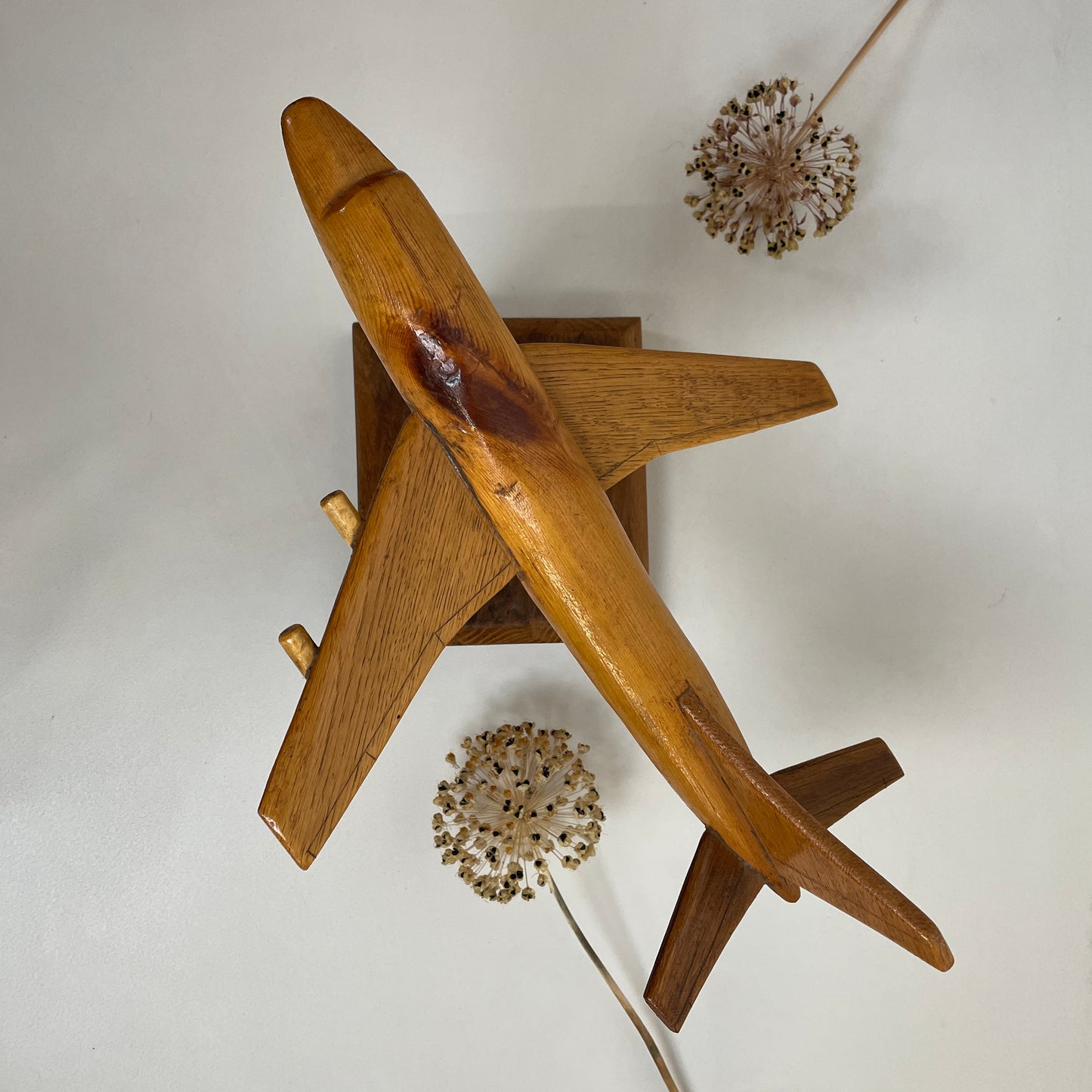 VINTAGE WOODEN CARVED AEROPLANE