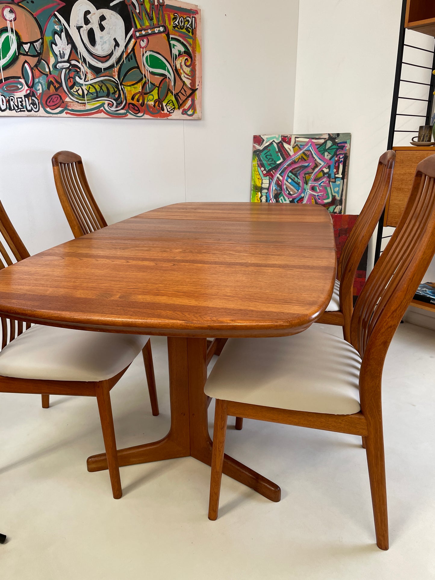 VINTAGE TEAK DINING TABLE & 4 CHAIRS BY BENNY LINDEN
