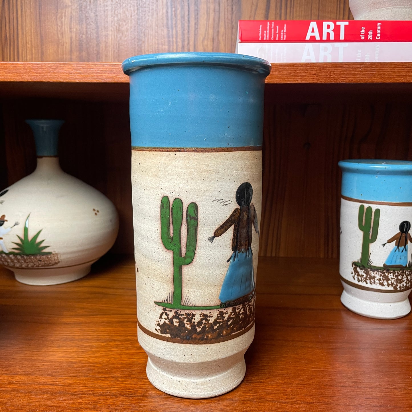 VINTAGE MEXICAN FOLK ART VASE