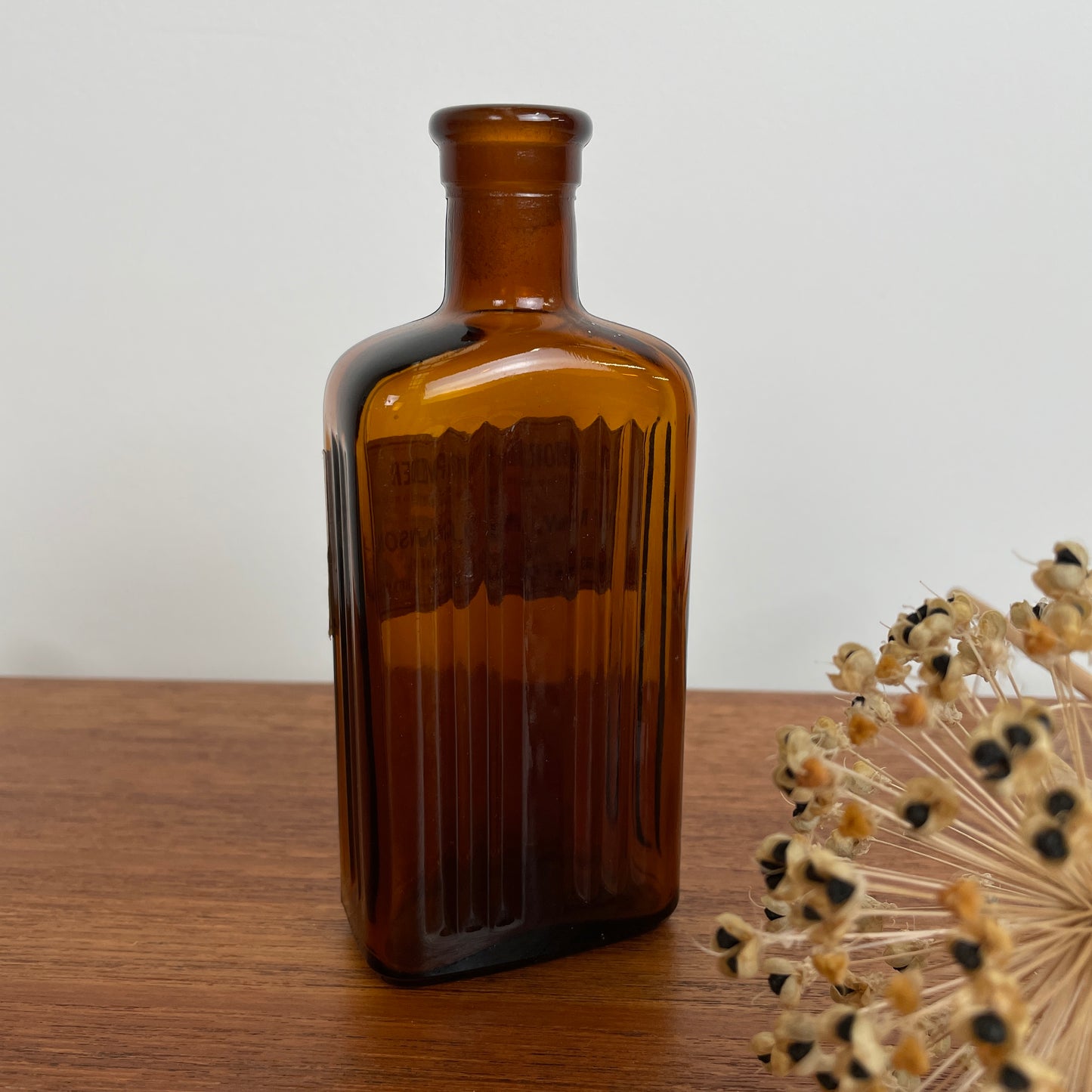 BURNLEY MORNING POWDER CHEMIST BOTTLE