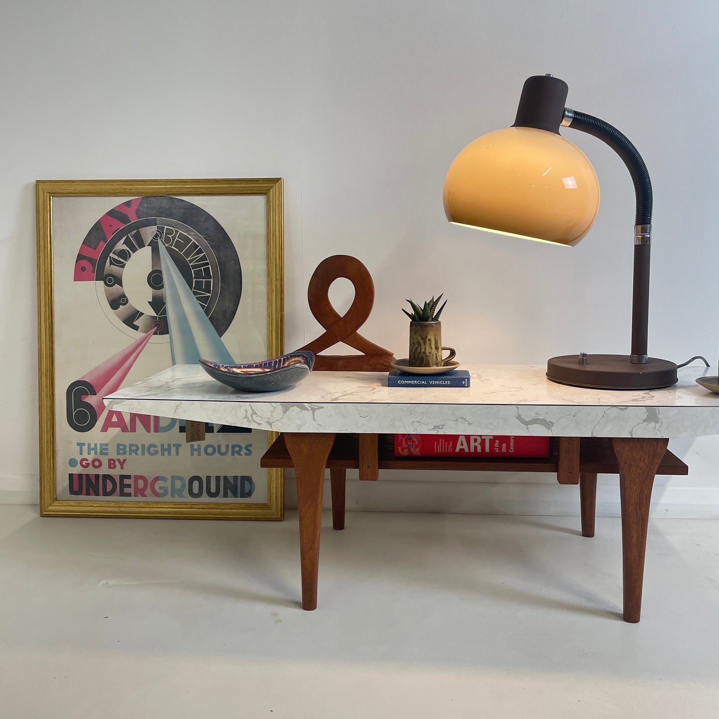MUSHROOM GOOSENECK SPACE AGE TABLE LAMP