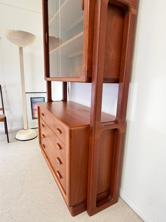 DYRLUND TEAK ROOM DIVIDER WITH GLASS BOOKCASE