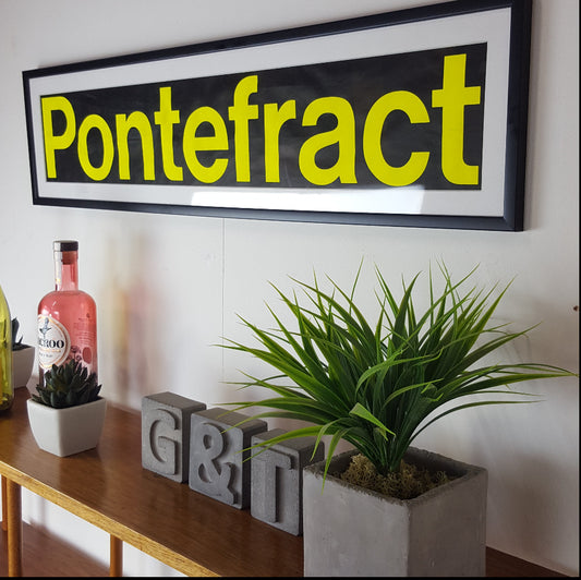 ORIGINAL VINTAGE FRAMED BUS BLIND DESTINATIONS