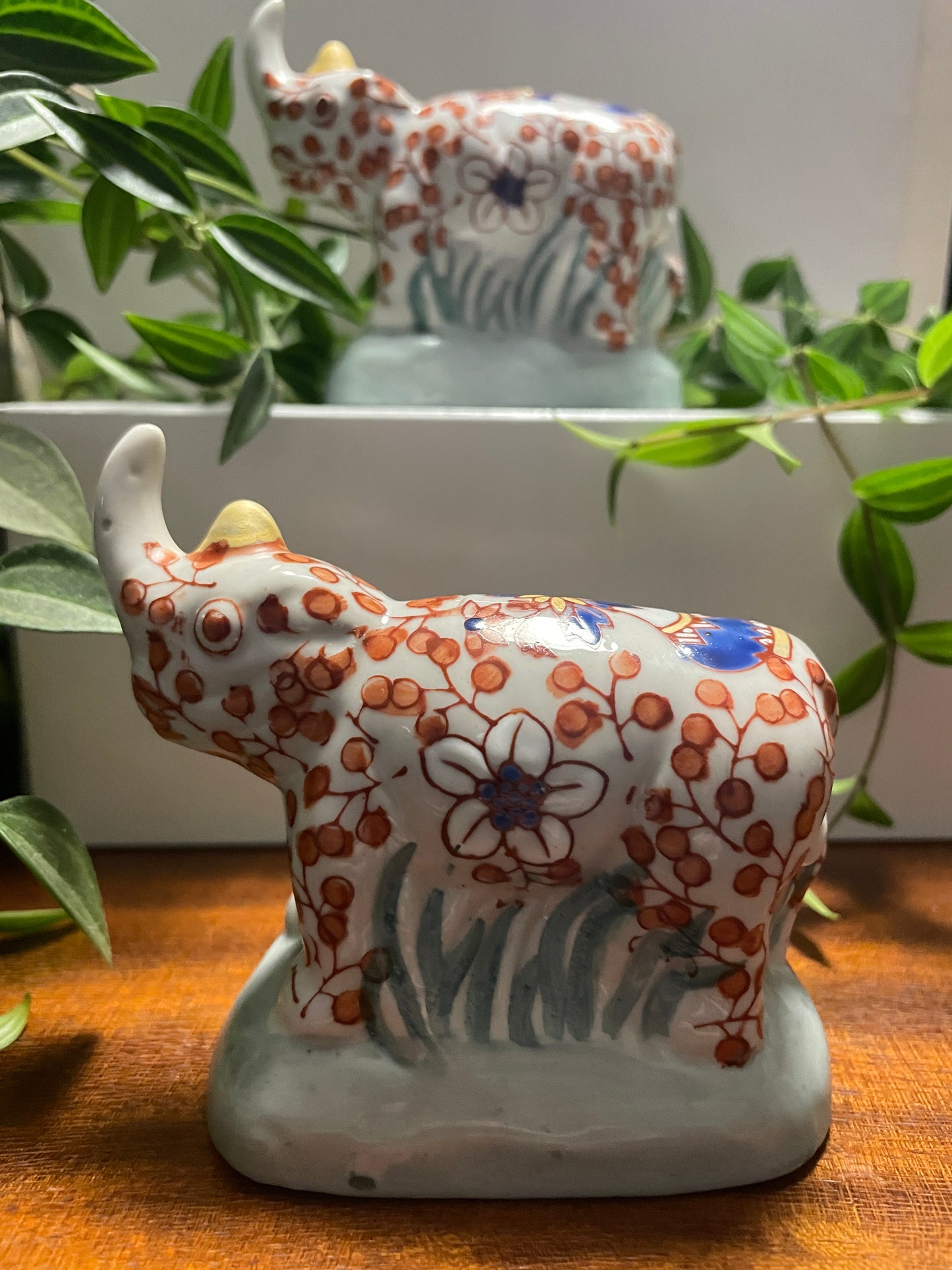 CHINESE IMARI PORCELAIN RHINO FIGURINES X 2