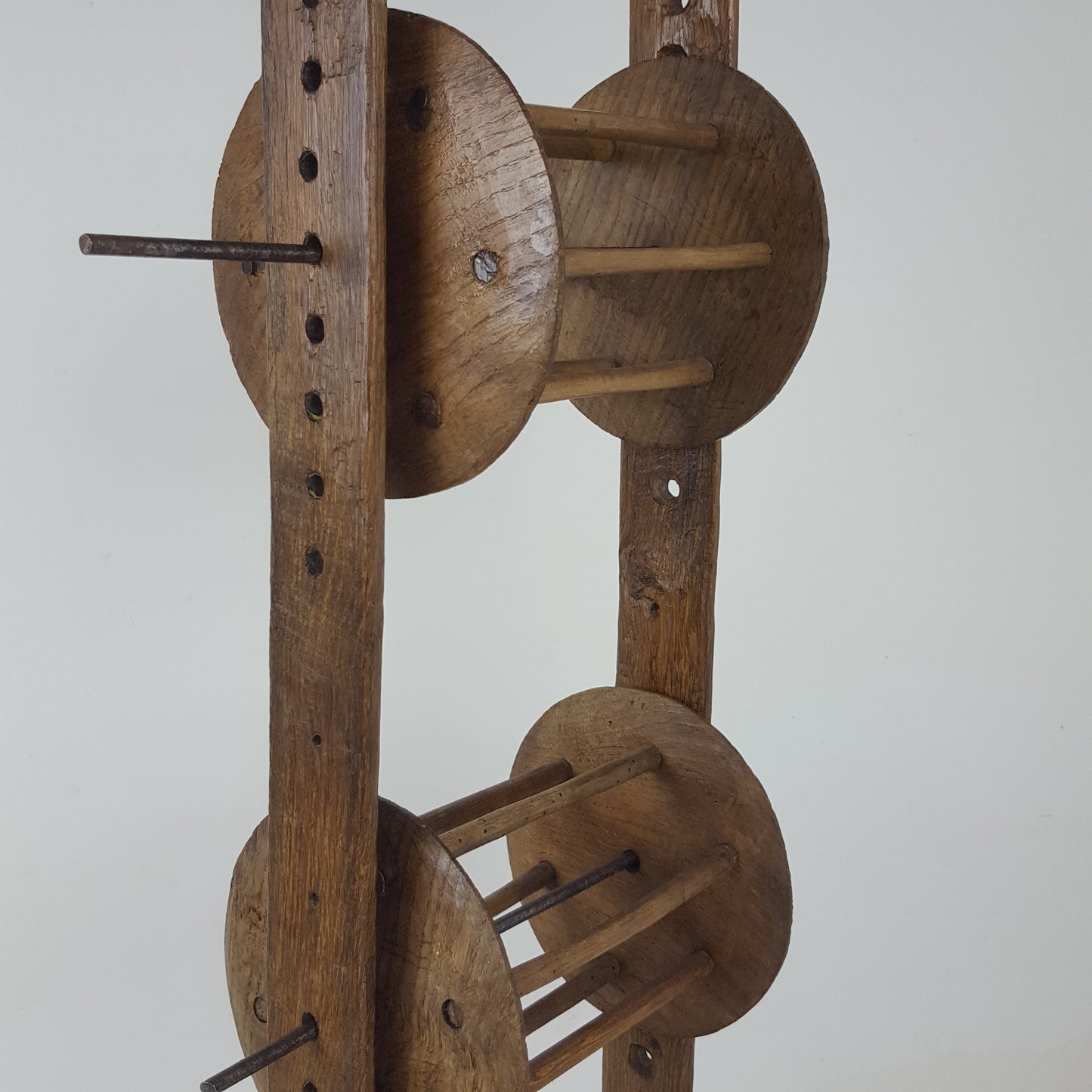 PRIMITIVE ANTIQUE OAK WOOL WINDER IN OAK