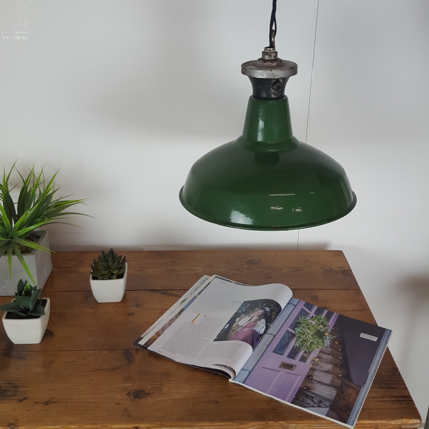 ORIGINAL BENJAMIN FACTORY CEILING LIGHT IN ENAMEL GREEN