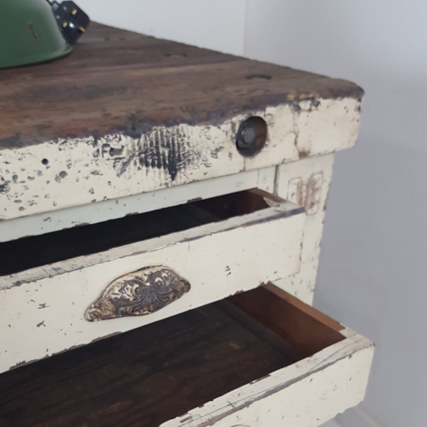 ENGLISH WORKBENCH / RUSTIC KITCHEN PREP ISLAND