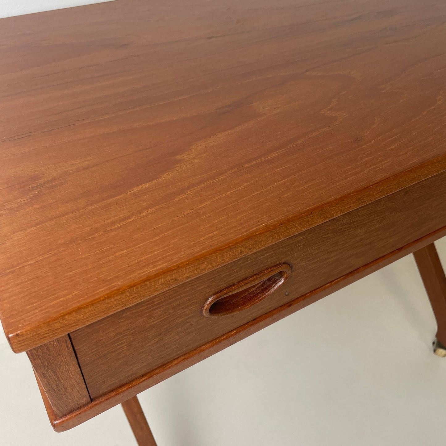 DANISH SEWING TABLE & BASKET