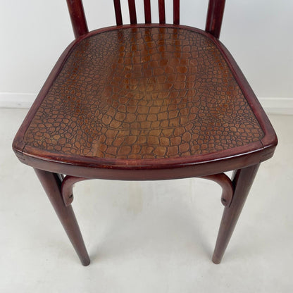 PAIR OF BENTWOOD CHAIRS BY JOSEF HOFFMANN FOR THONET
