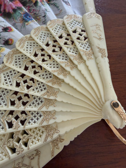 VINTAGE TRADITIONAL SPANISH LACE TRIMMED FLORAL FAN