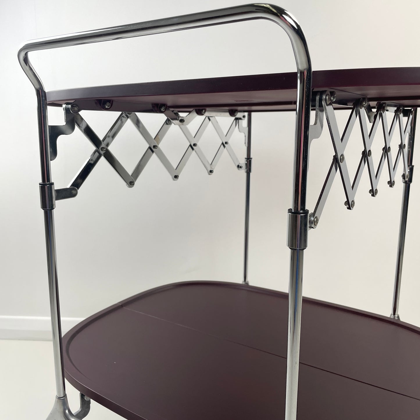 KARTELL GASTONE TROLLEY IN AUBERGINE