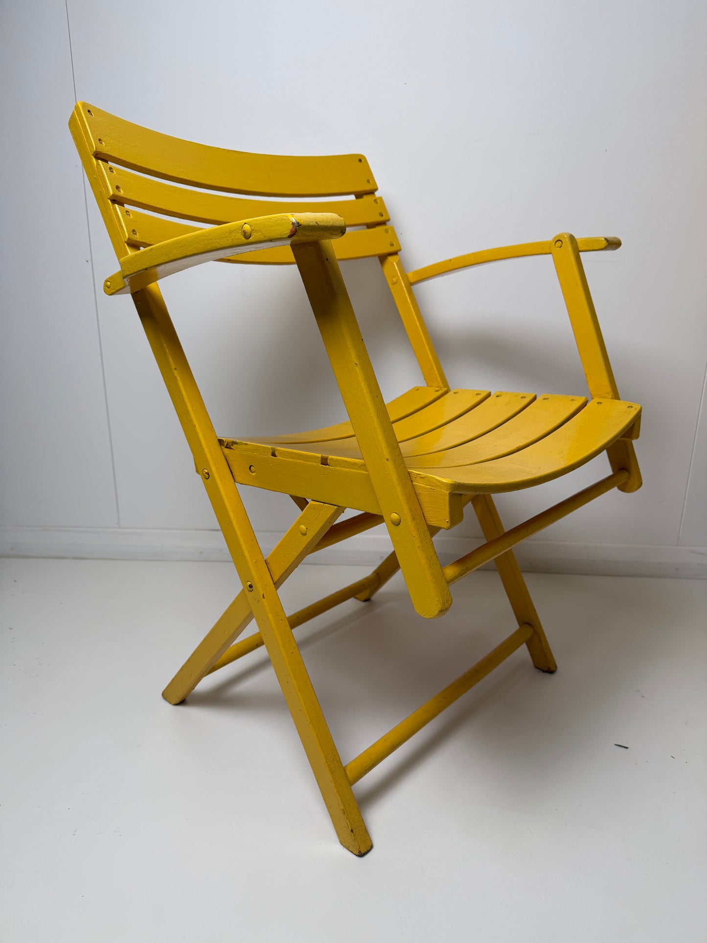 BAUHAUS FOLDING GARDEN CHAIRS IN YELLOW - SET OF 4