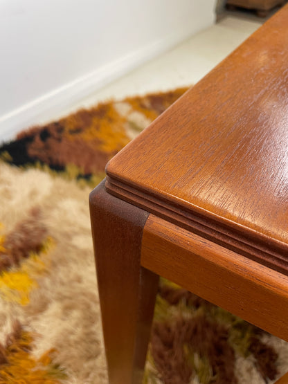 VINTAGE GORDON RUSSELL NEST OF TABLES