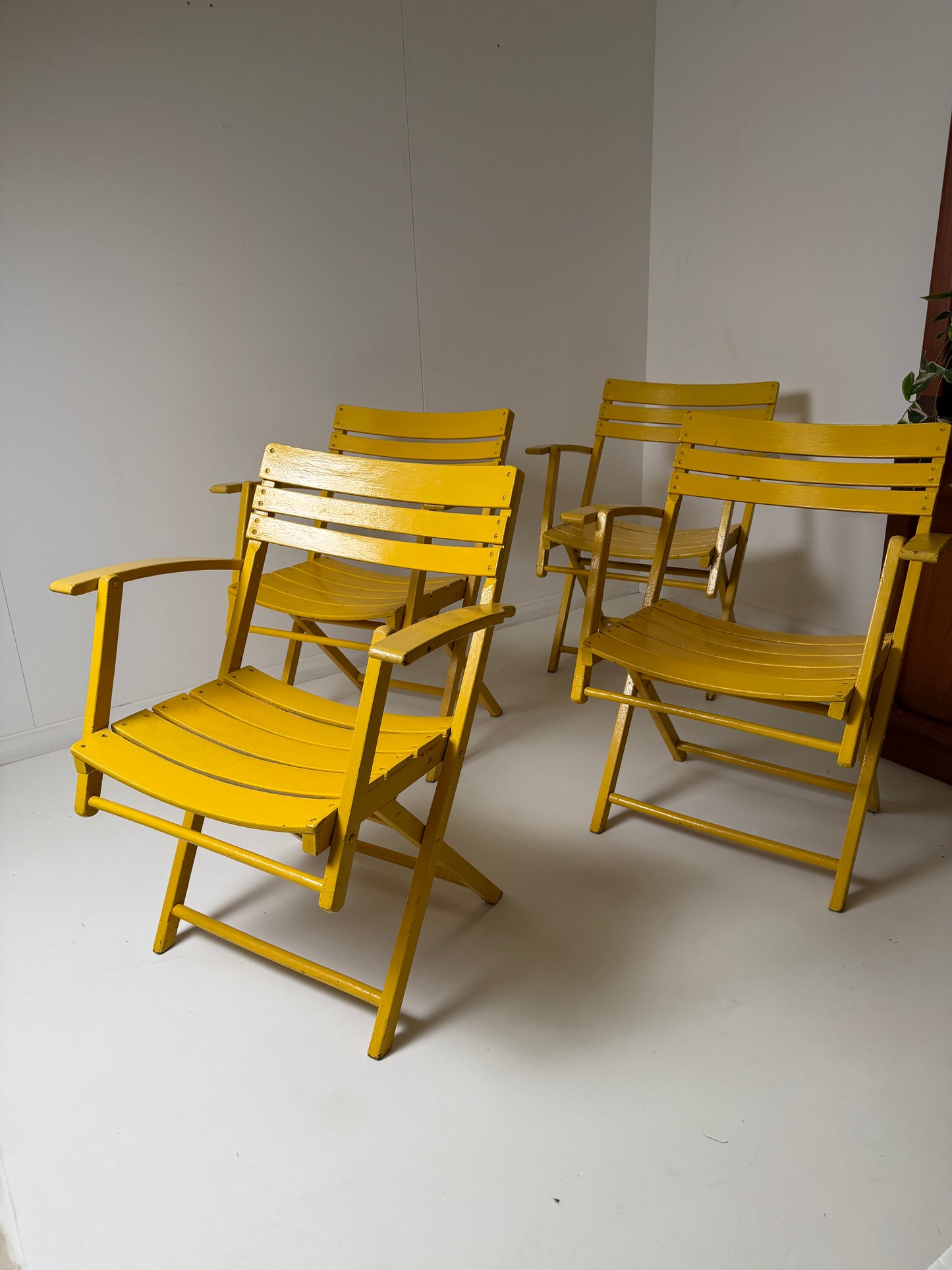 BAUHAUS FOLDING GARDEN CHAIRS IN YELLOW - SET OF 4