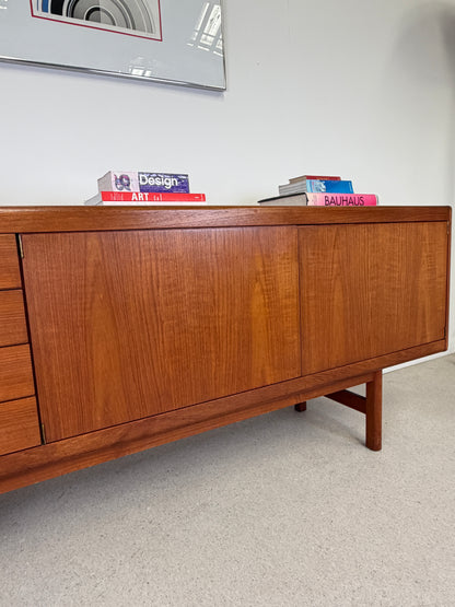 RARE ARCHIE SHINE 1960s GLOUCESTER SIDEBOARD
