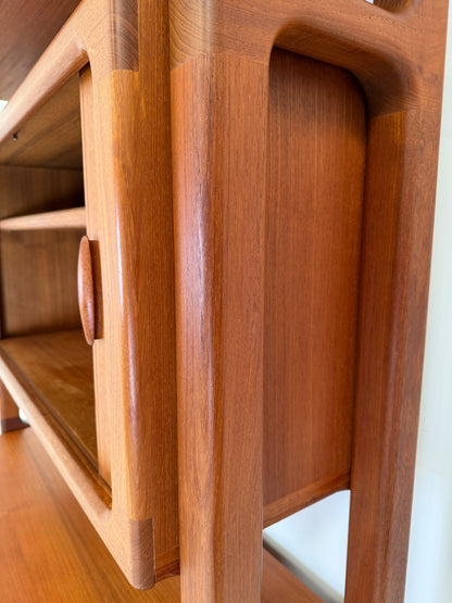 DYRLUND TEAK ROOM DIVIDER BOOKCASE