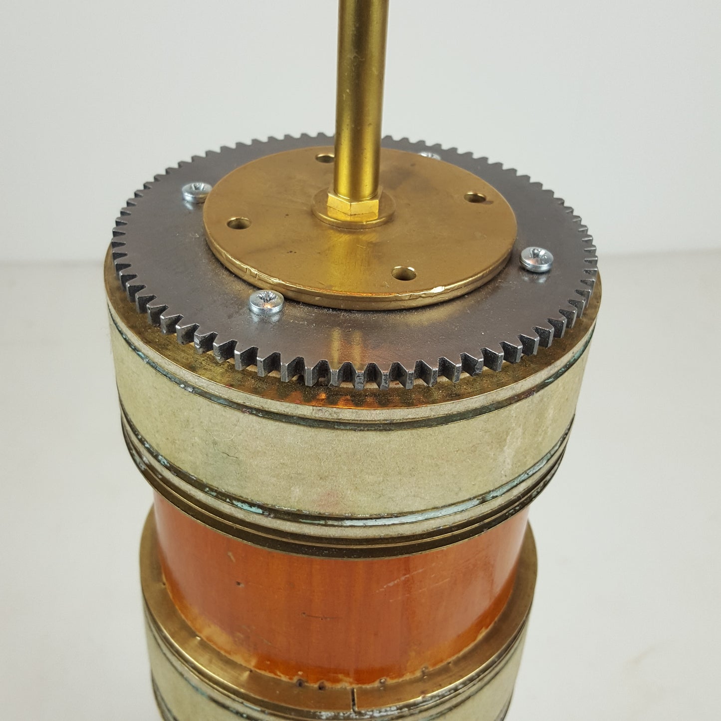 BESPOKE VINTAGE WALLPAPER PRINTING ROLLER LAMP