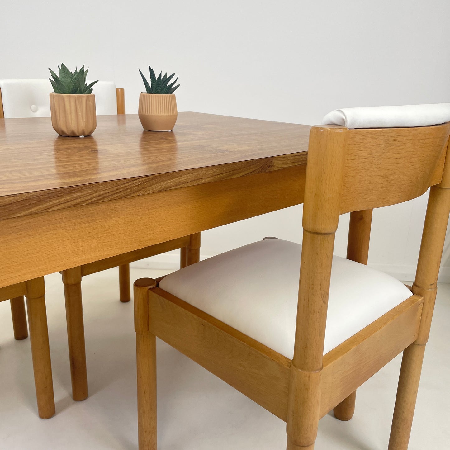 DINETTE TABLE AND CHAIRS IN BEECH