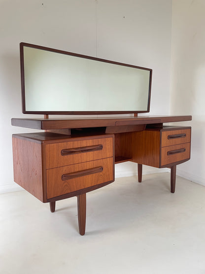 GPLAN FRESCO FLOATING DRESSING TABLE