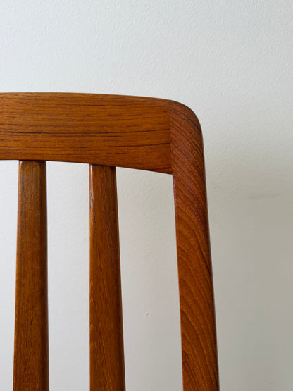 VINTAGE SVEGARDS SWEDISH DINING CHAIRS X 4