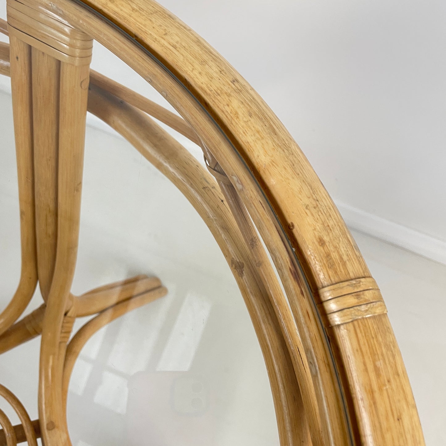VINTAGE BAMBOO ROUND DINING TABLE