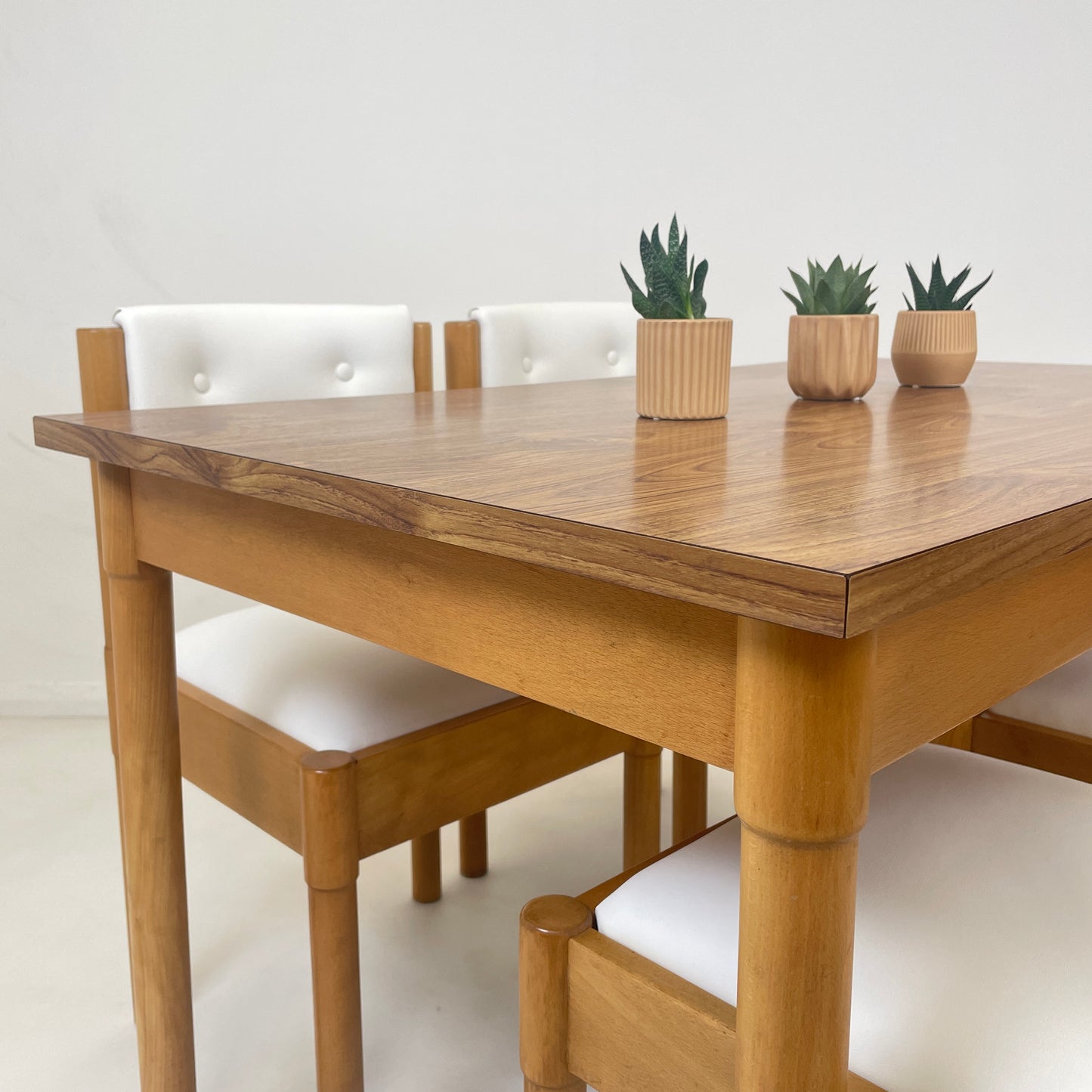 DINETTE TABLE AND CHAIRS IN BEECH