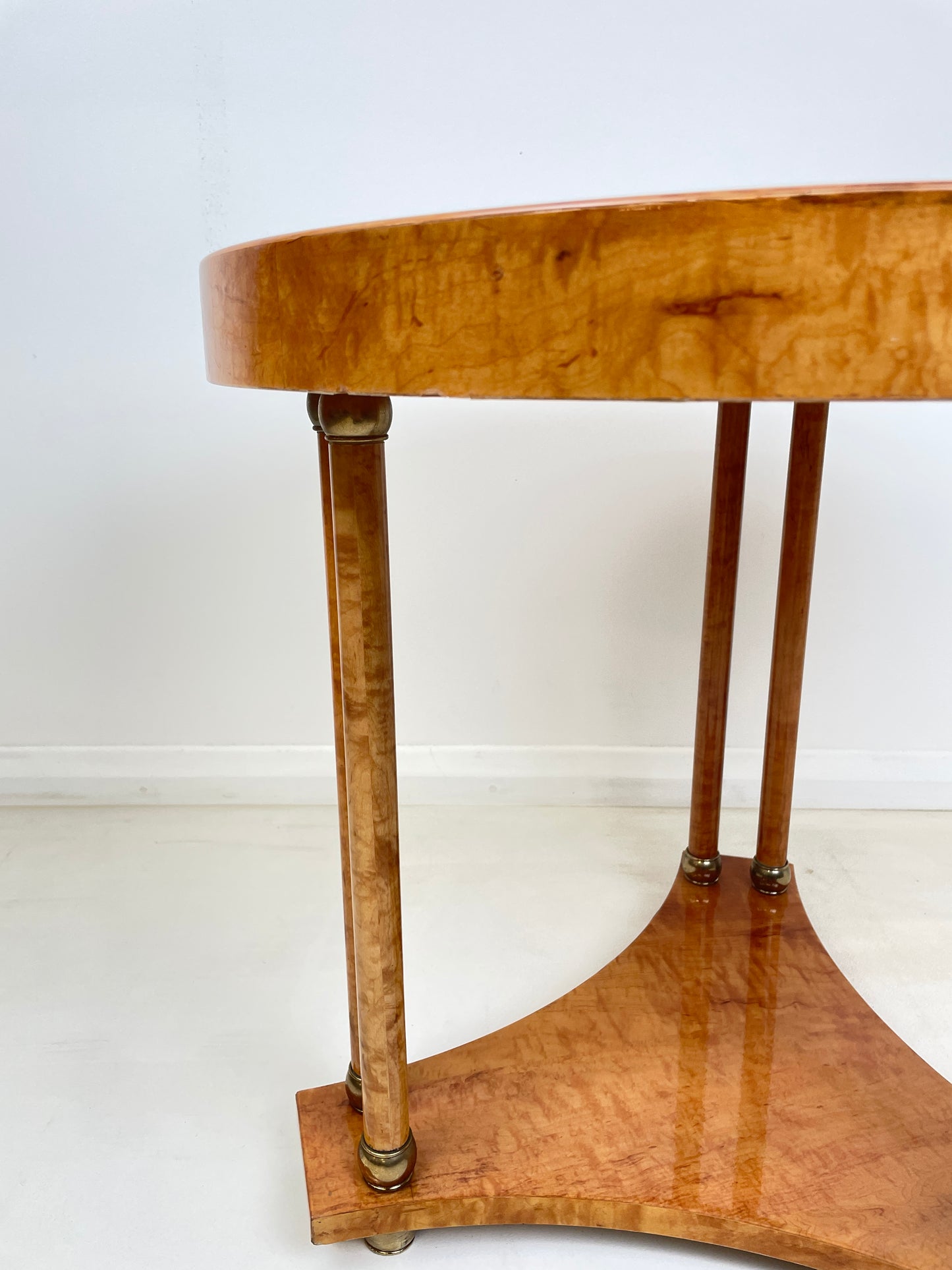 WALNUT BIEDERMEIRER TRIPOD SIDE COFFEE TABLE