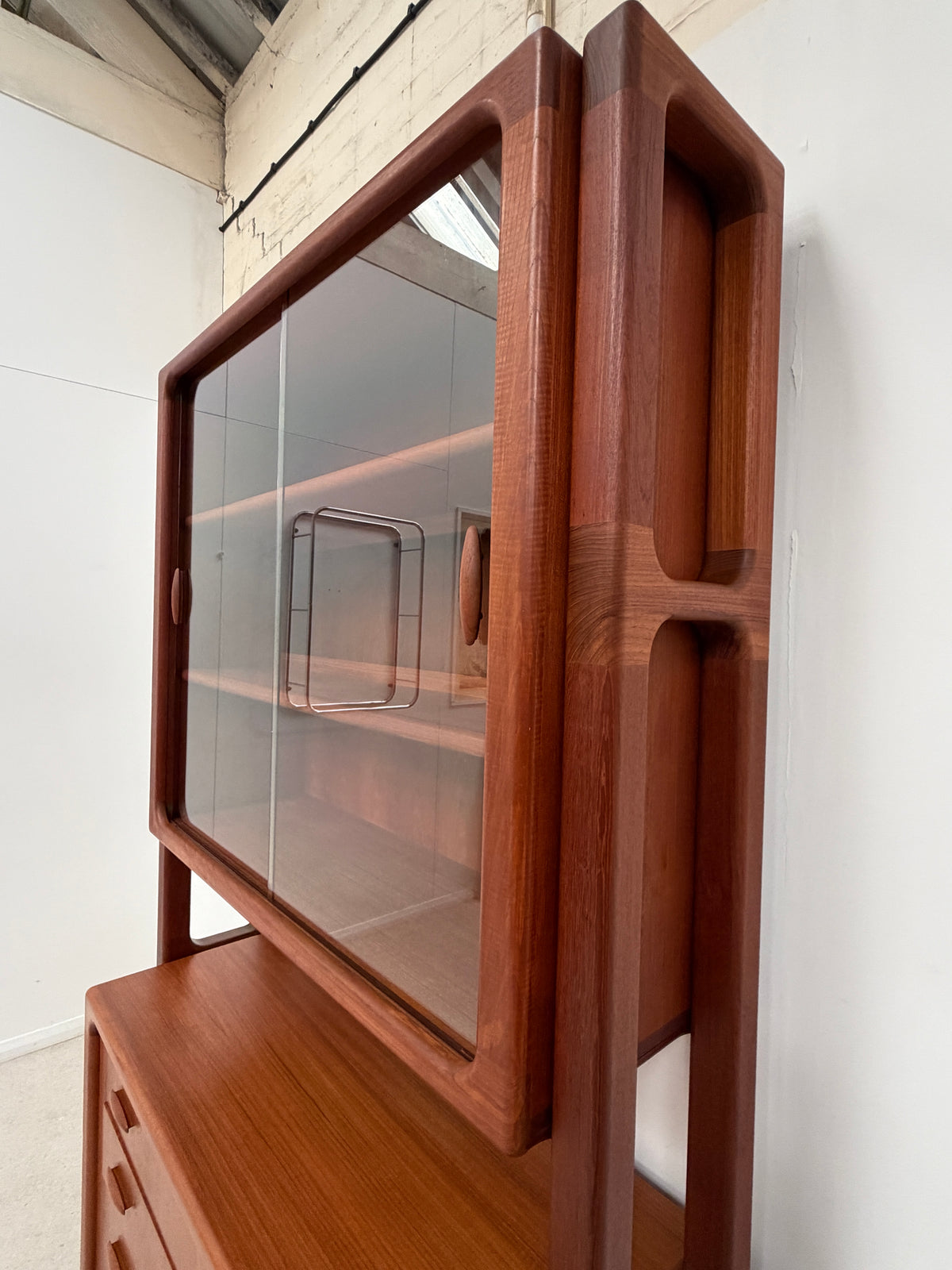 DYRLUND TEAK ROOM DIVIDER WITH GLASS BOOKCASE