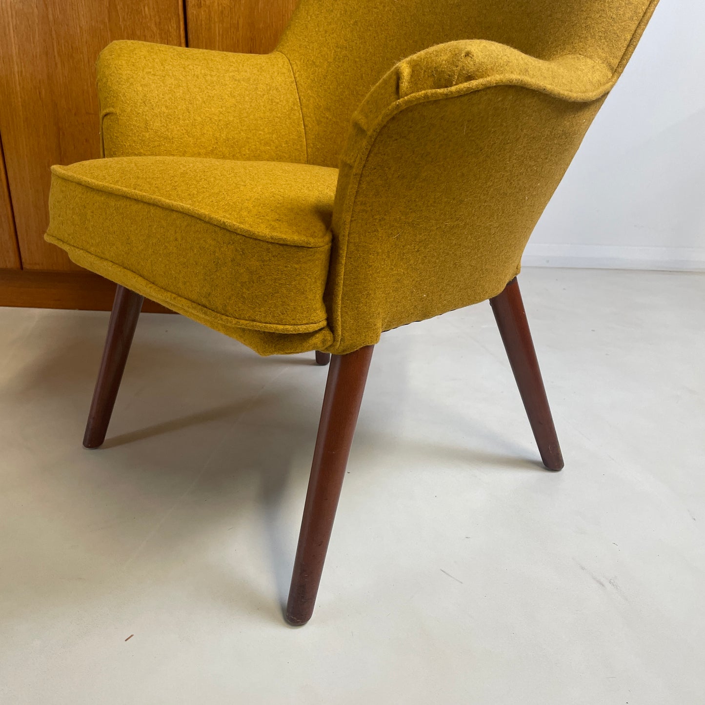TOOTHILL COCKTAIL CHAIR IN MUSTARD WOOL