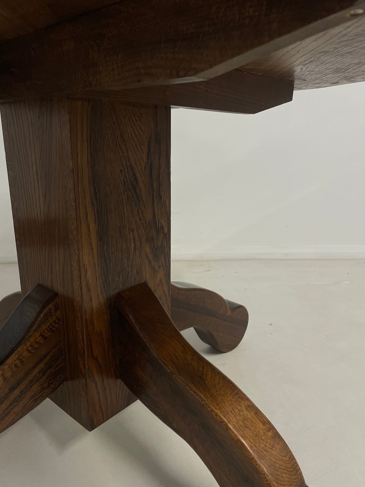 BRUTALIST 1970s BELGIUM OAK DINING TABLE & 4 CHAIRS