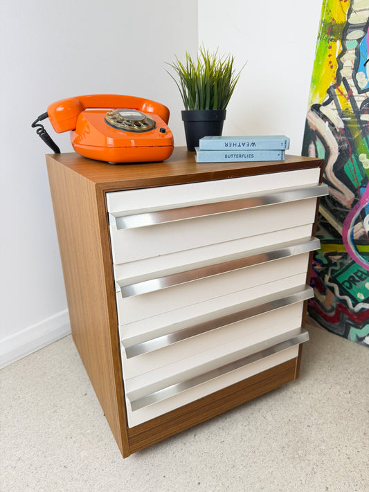 1970s VINTAGE BEDSIDE DESK DRAWERS ON CASTORS