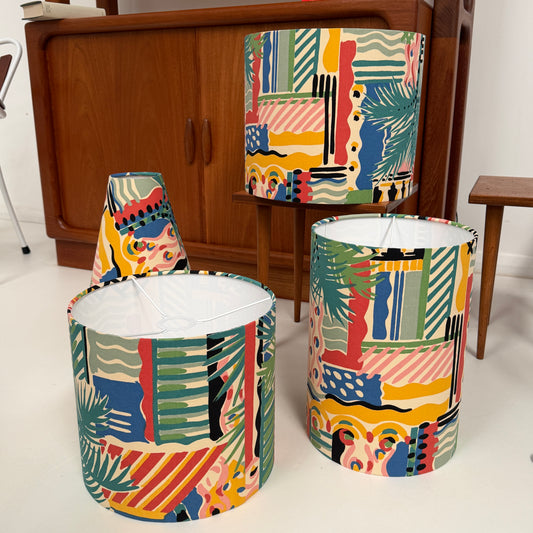 DRUM LAMPSHADE IN CAMPBELL COLLIER VINTAGE COTE D’AZURE FABRIC