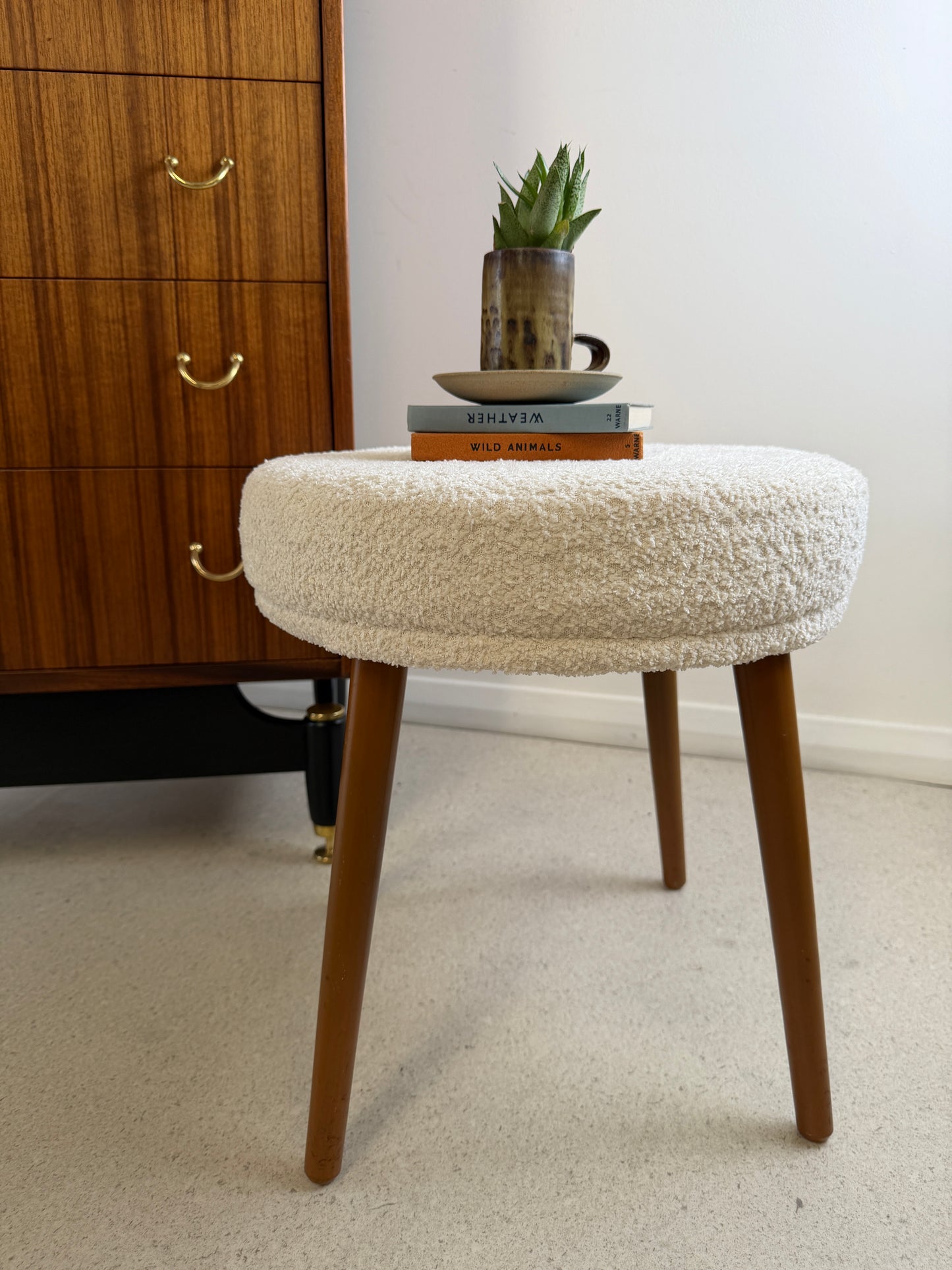 VINTAGE SHERBOURNE CREAM ROUND FOOTSTOOL REUPHOLSTERED