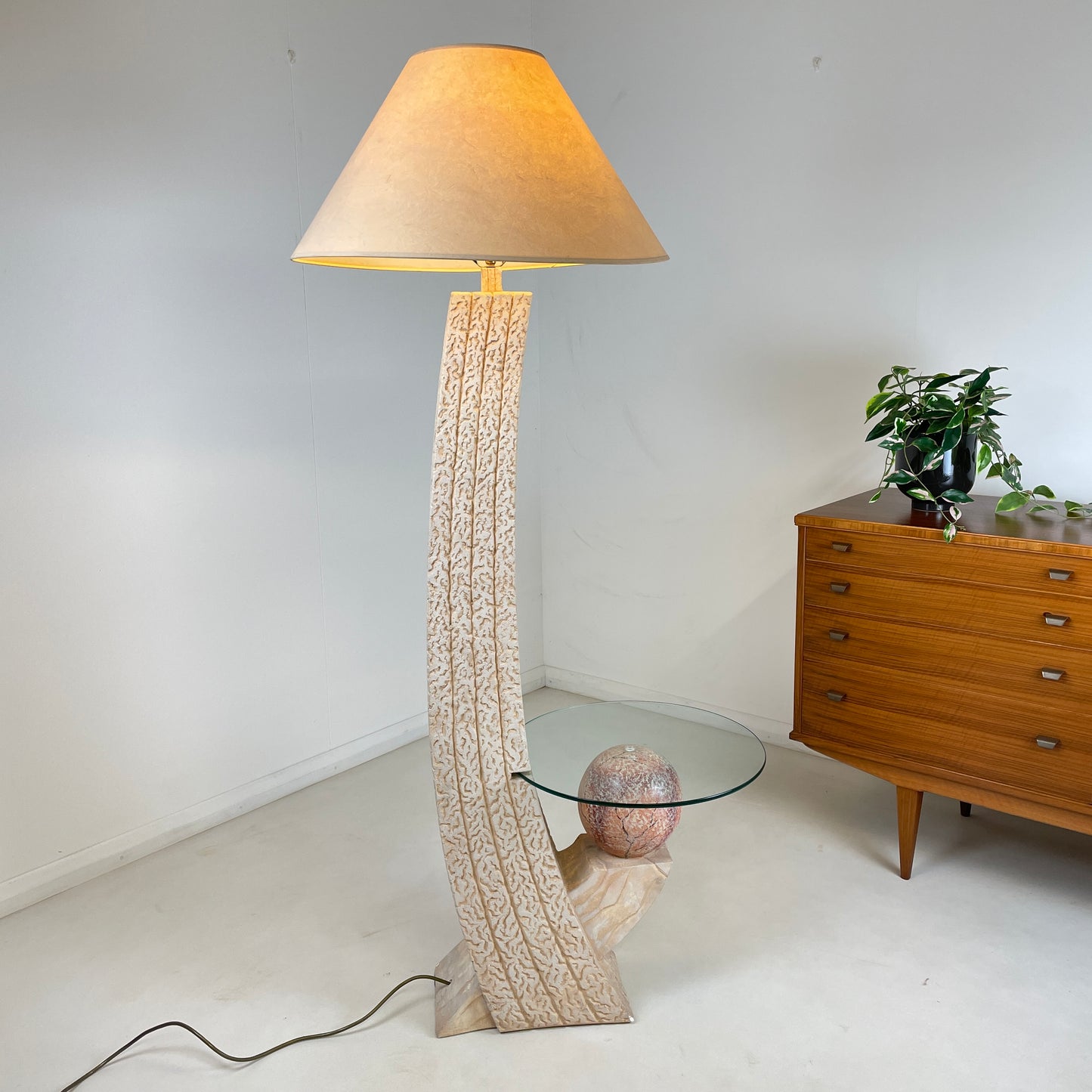 1980s POST MODERN TESSELLATED STANDARD LAMP TABLE