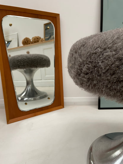 SPACE AGE RETRO BEDROOM STOOL