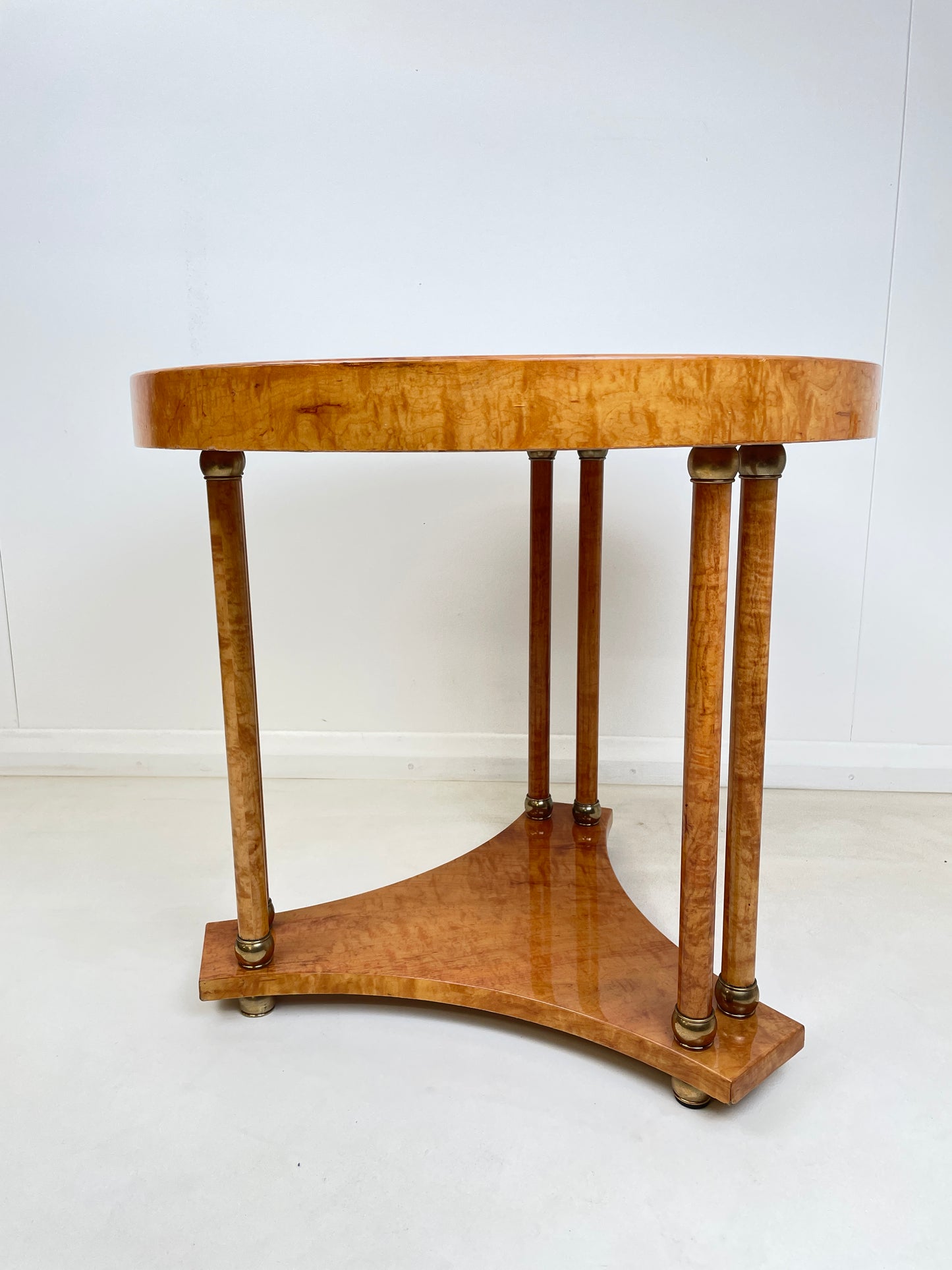 WALNUT BIEDERMEIRER TRIPOD SIDE COFFEE TABLE