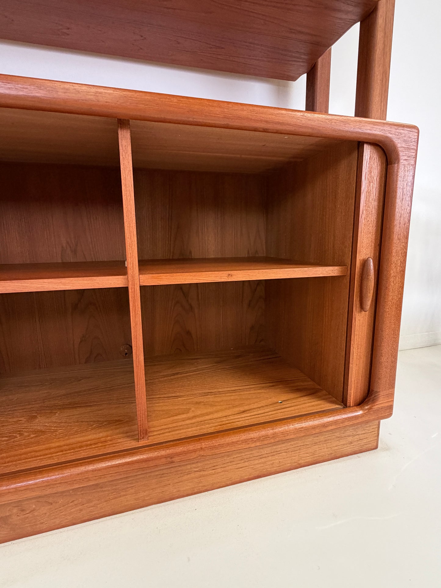 DYRLUND TEAK ROOM DIVIDER BOOKCASE