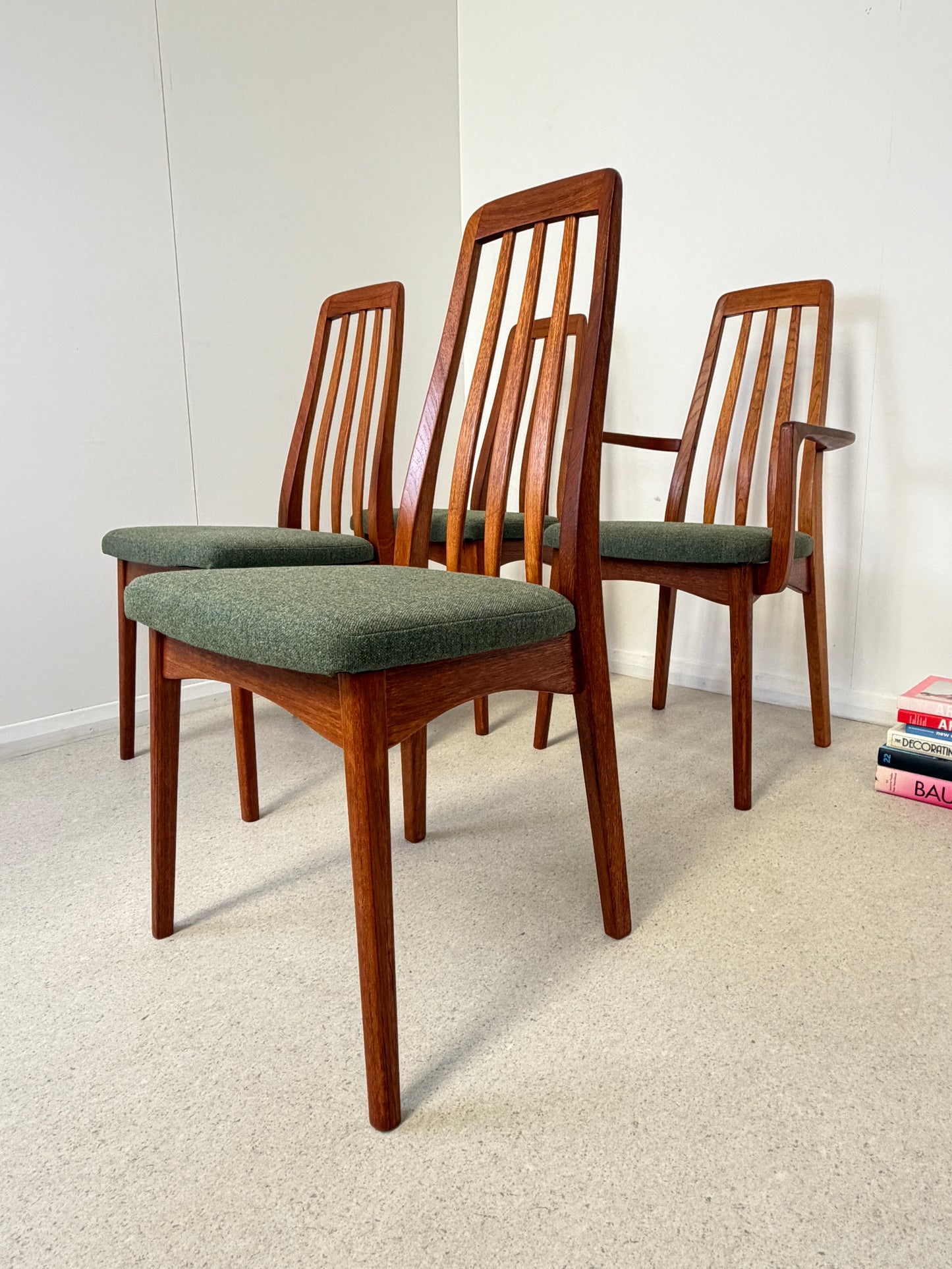 VINTAGE SVEGARDS SWEDISH DINING CHAIRS X 4