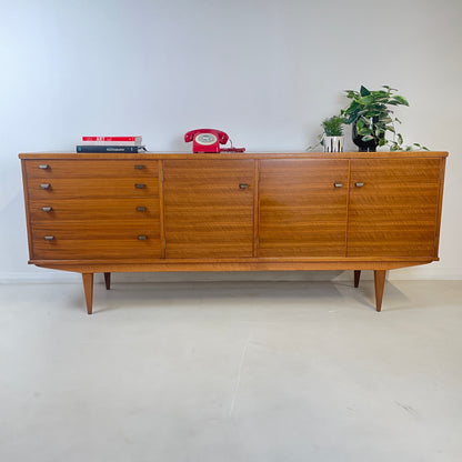 A RARE ALFRED COX MID CENTURY WALNUT & MAPLE VINTAGE SIDEBOARD