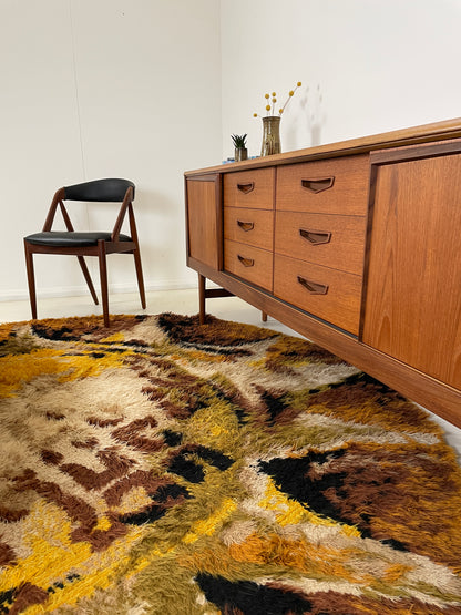 MID-CENTURY TEAK SIDEBOARD / MEDIA UNIT - ELLIOTS OF NEWBURY
