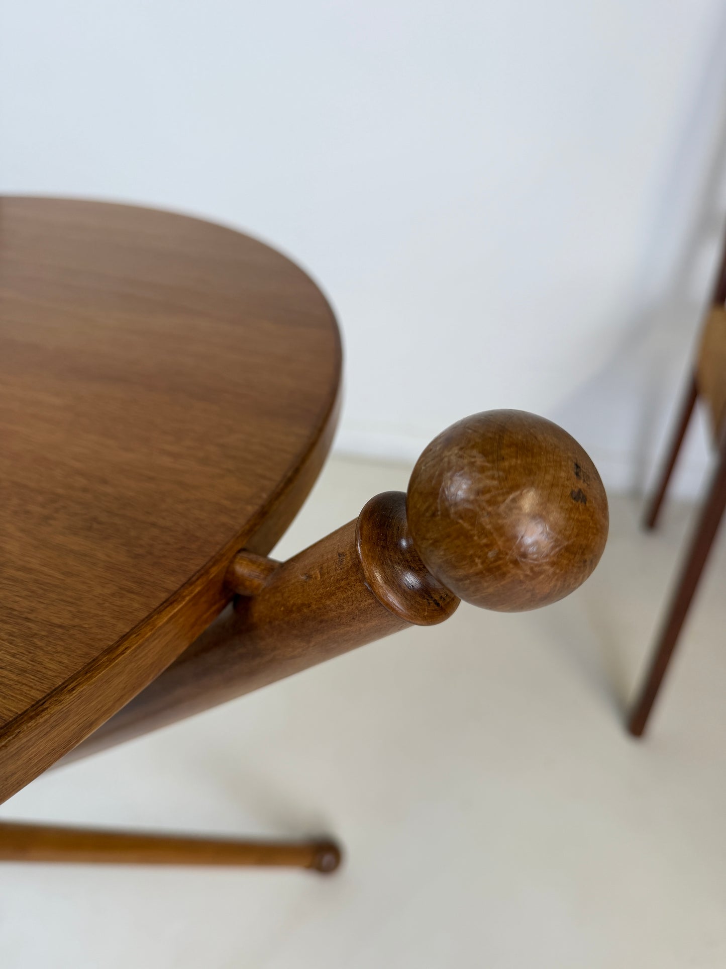 ITALIAN TRIPOD TEAK COFFEE SIDE TABLE