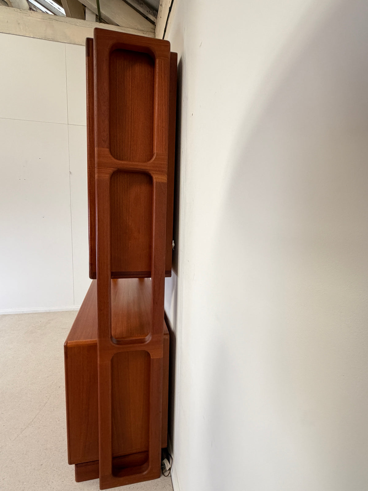 DYRLUND TEAK ROOM DIVIDER WITH GLASS BOOKCASE