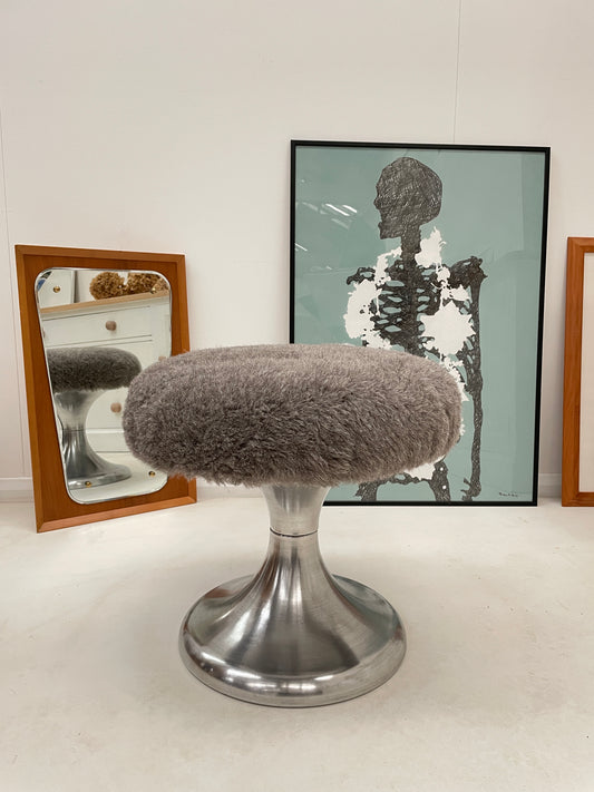 SPACE AGE RETRO BEDROOM STOOL