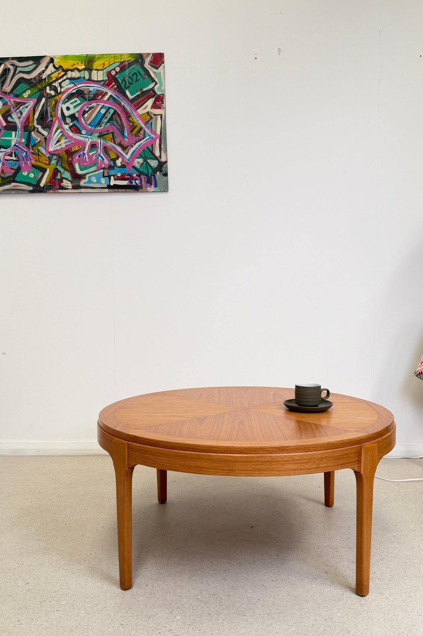 RETRO 60s STONEHILL ROUND STARBURST COFFEE TABLE
